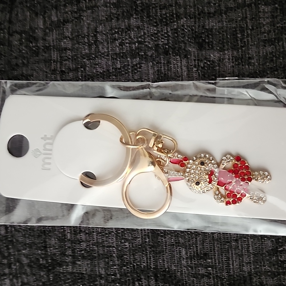 Bling BUNNY KEYCHAIN SIMULATED PINK AND IRRIDESCENT DIAMONDS